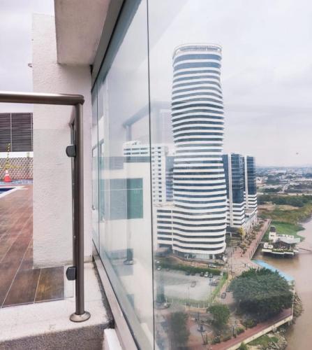 Apartamento Puerto Santa Ana Riverfront 1