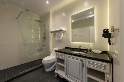 Hotel Grand Royal