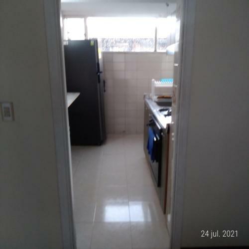 Habitaci�n Con Ba�o Privado E Iluminada Para Descansar