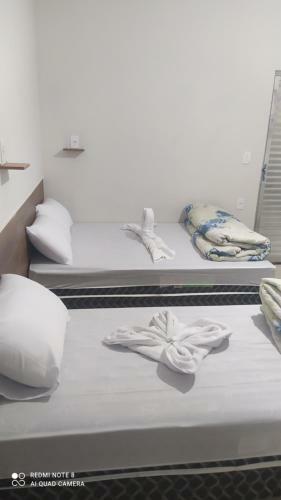 Hostal Quarto Completo Ar,wi Fi E Garagem Gratuita
