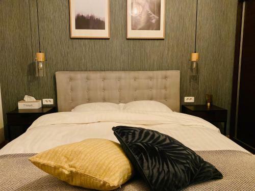 Roadstar Apartmants Coresi