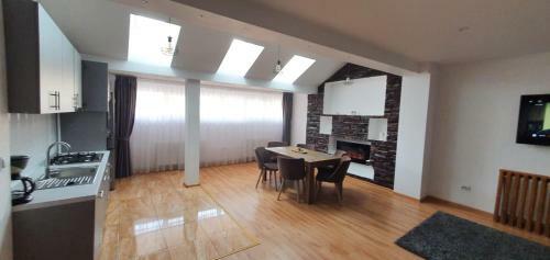 Apartamento Fireplace Penthouse In Brasov