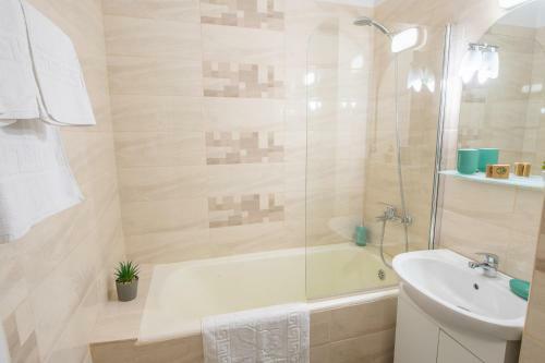 Apartamento Thenest Bra?ov