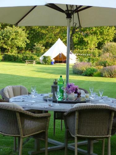 Overtown Manor Bed And Breakfast