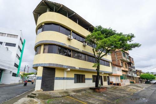 Hotel Ayenda Bugatier