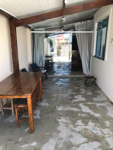Casa de Praia Em Condom�nio Fechado Com Piscina Pr�pria