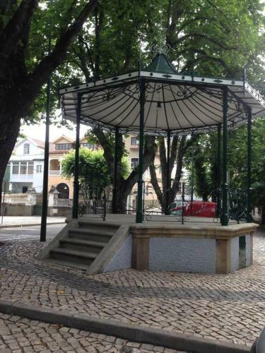 Captivating 2-bed House In Arganil