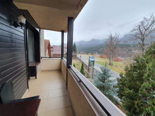 Hostal Pensiunea Public House