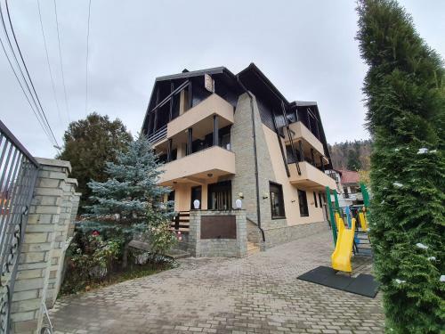 Hostal Pensiunea Public House