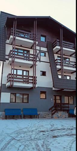 Elena-maria Apartments