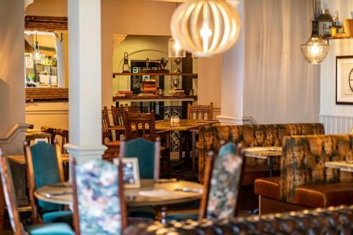 The Kings Arms And Royal Hotel, Godalming, Surrey