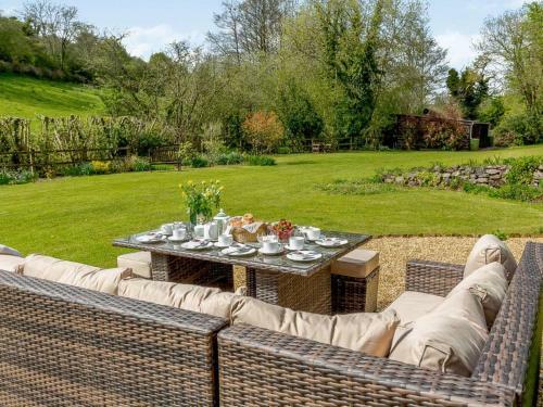 Rocombe Thatch