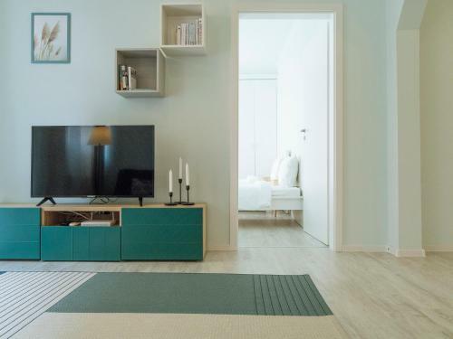 Spacious & Quiet - City Center - 2br Apartment