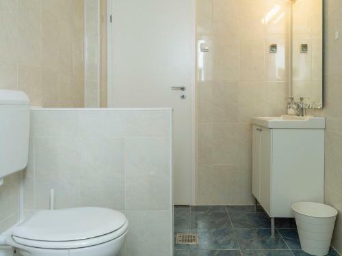 Spacious & Quiet - City Center - 2br Apartment