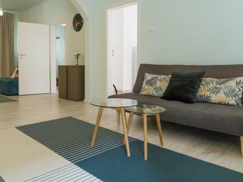 Spacious & Quiet - City Center - 2br Apartment