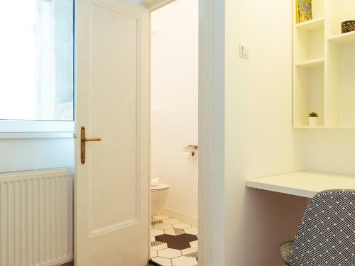 Alba Apartment On Calea Victoriei