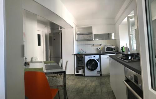 Green Apartment With Terrace 12
