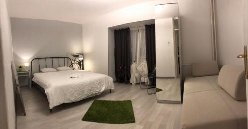Green Apartment With Terrace 12