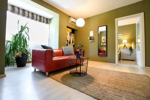 Apartamento The Red Couch At Universitate - Homey Residence