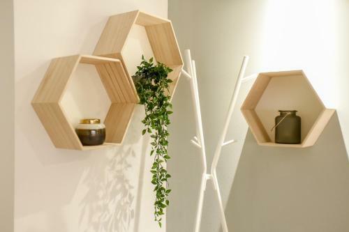 Marble & Pastels - Homey Central Apartment