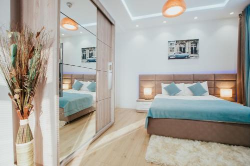 Color Apartments Corneliu Coposu 1a Street