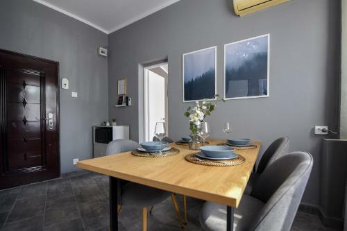 Scandinavian Feel. Magheru Central Apartment
