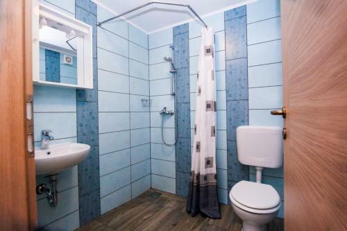 Apartmaji Pri Kozmavo - Little House