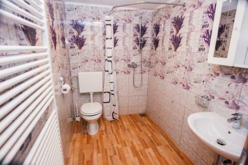 Apartmaji Pri Kozmavo - Little House