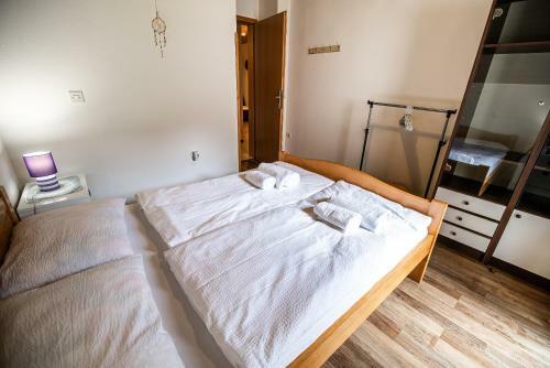 Apartamentos Home Away From Home