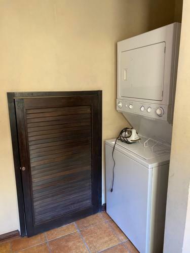 Apartamento Suite Don Pedro: Hermoso Loft Con Parqueo Gratis!