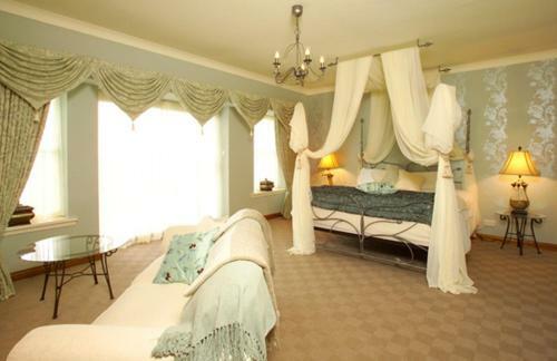 Bed & Breakfast Adniston Manor