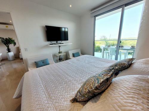Apartamento, En Primera Linea De Playa