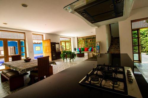 Villa Casa De Playa En Condominio Privado.