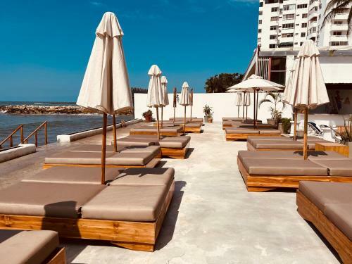 Hotel Wala Beach Club