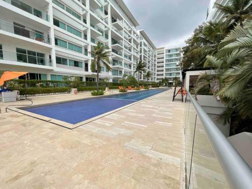 Nice Apartment With Direct Access To The Beach!