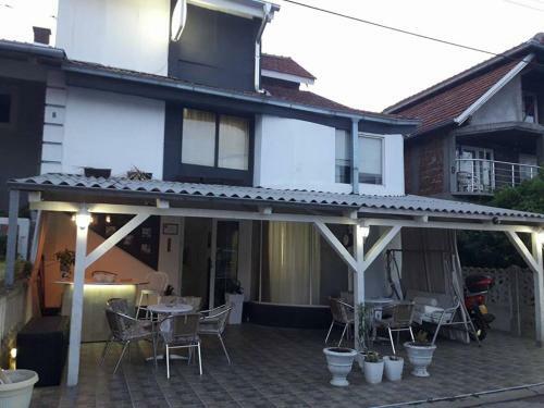 Hostal Apartmani Nis