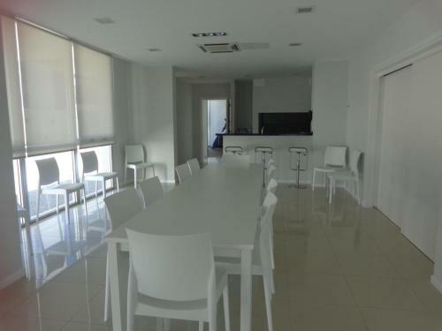 Apartamento Departamento Playa Brava, Excelente Ubicaci�n