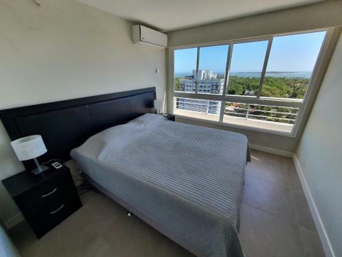 Apartamento Apto de 2dorm Y 3 Ba�os. Con Todos Los Servicios!