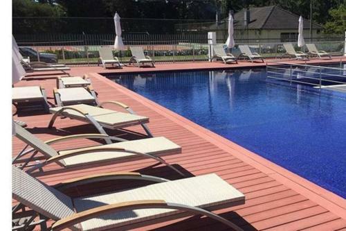 Apartamento Apto de 2dorm Y 3 Ba�os. Con Todos Los Servicios!
