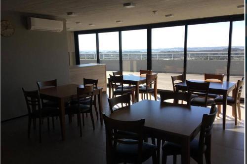 Apartamento Apto de 2dorm Y 3 Ba�os. Con Todos Los Servicios!