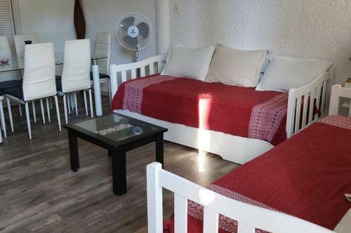 Apartamento Con Entrada Independiente Y Jard�n