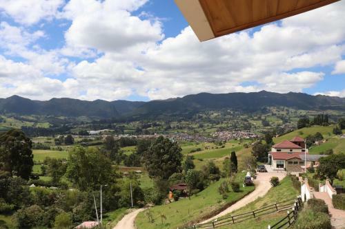 Chalet En Granja Campo Hermoso