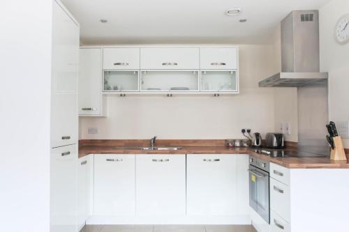 Apartamentos Flexi-lets@wallis Square, Farnborough