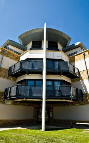 Apartamentos Flexi-lets@wallis Square, Farnborough