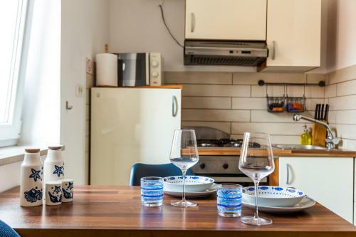 Sunny Old Town Apartment