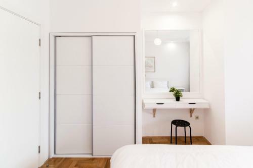 Grove Apartment + Free Parking