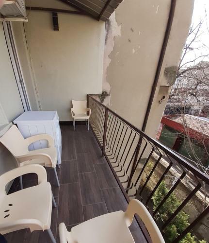 Downtown Apartment In Walk Zone With 3 Bedrooms And Garage