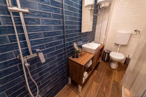 Ivi Place Apartments