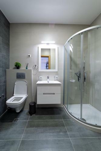 M&t Apartment