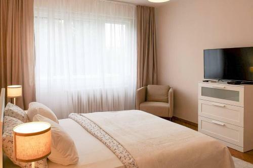 Apartamento Pionirska Parkview Suite